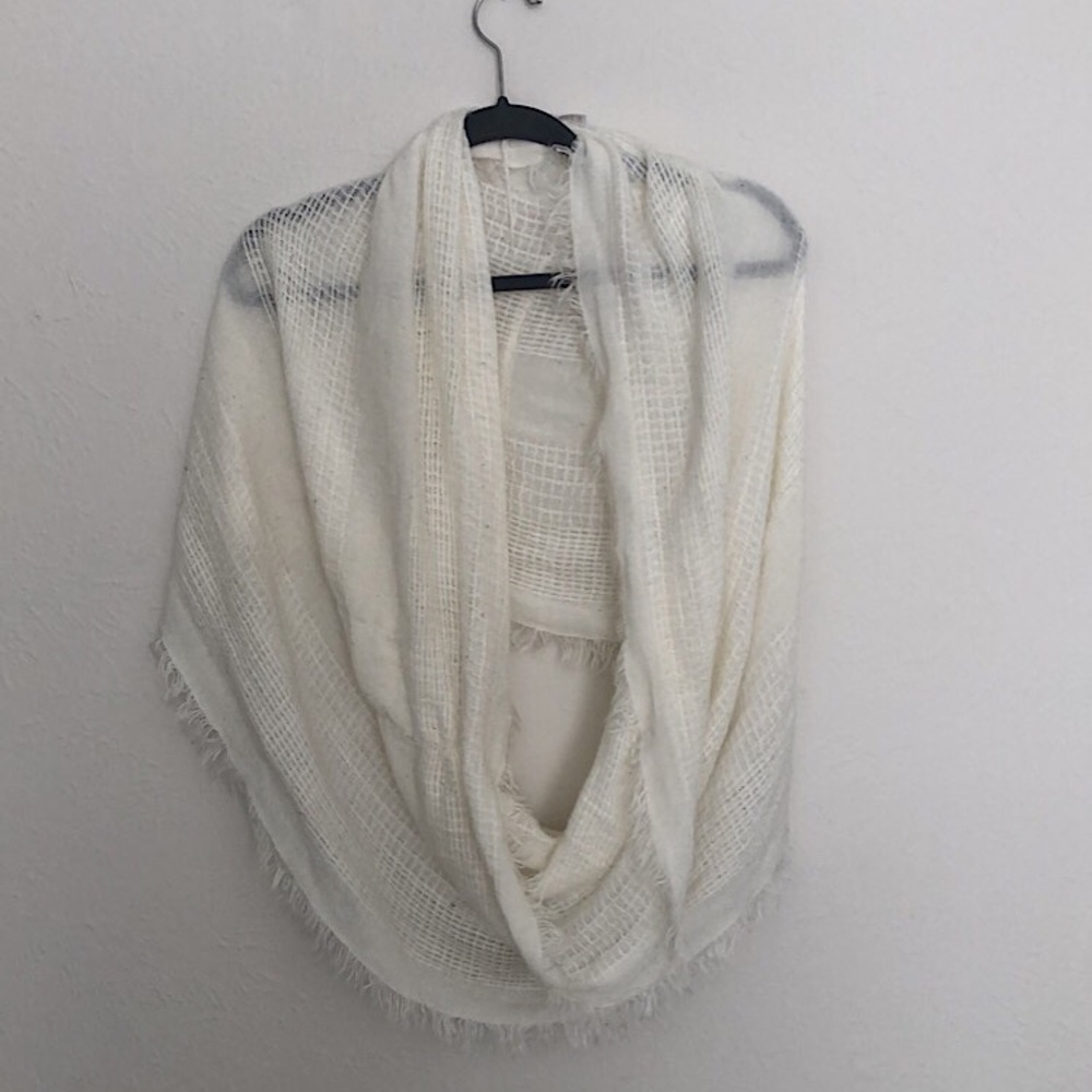 Infinity scarf - Picture 2 of 3